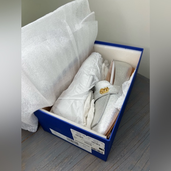 Brand New Stuart Weitzman Silver Loafers Size 8 - Picture 6 of 13